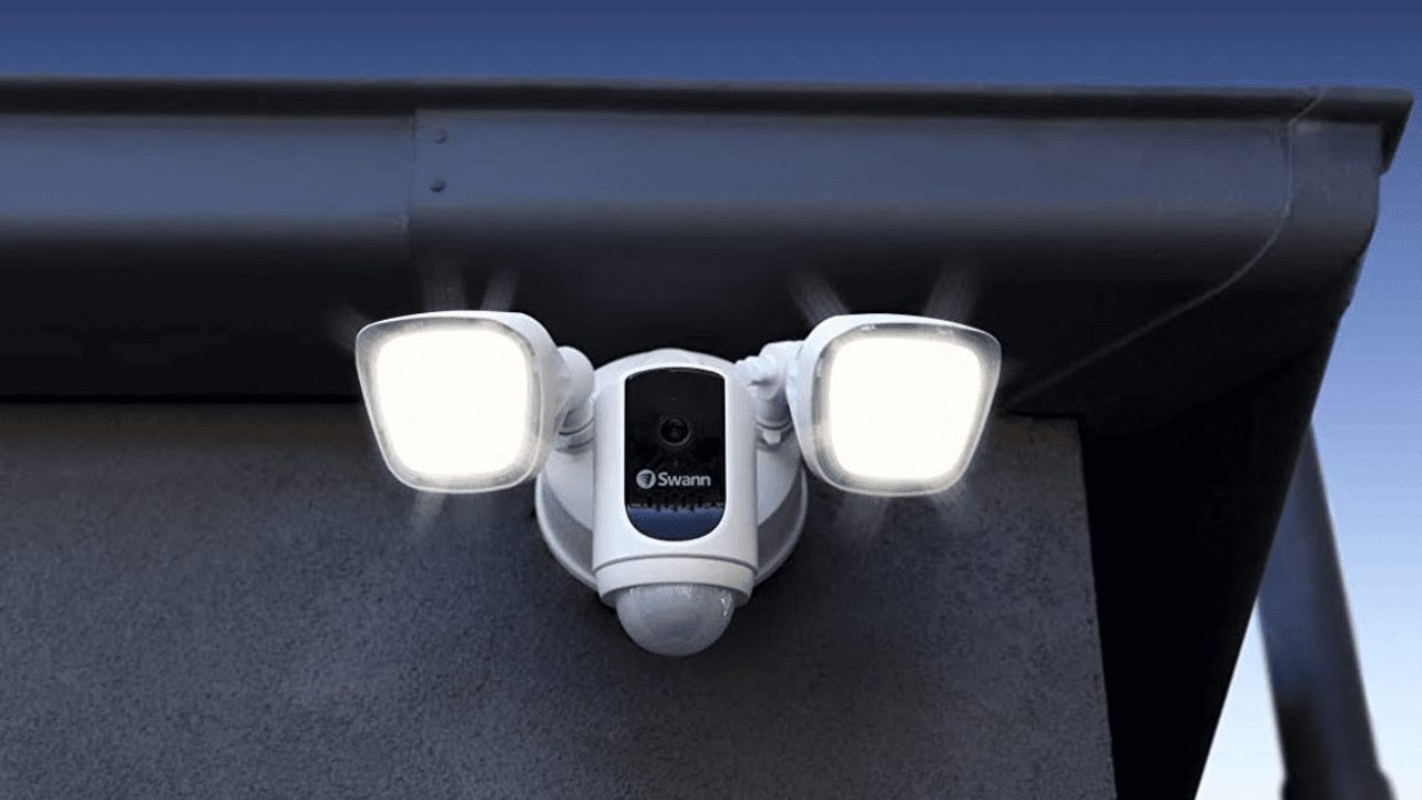 How Can Aosu's Wi-Fi Security Cameras Be Controlled Remotely?