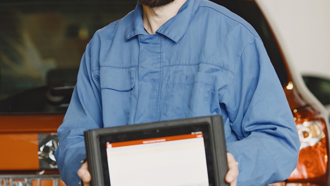 How to Actually Read a Scan Tool Review — What the Specs Don't Tell You