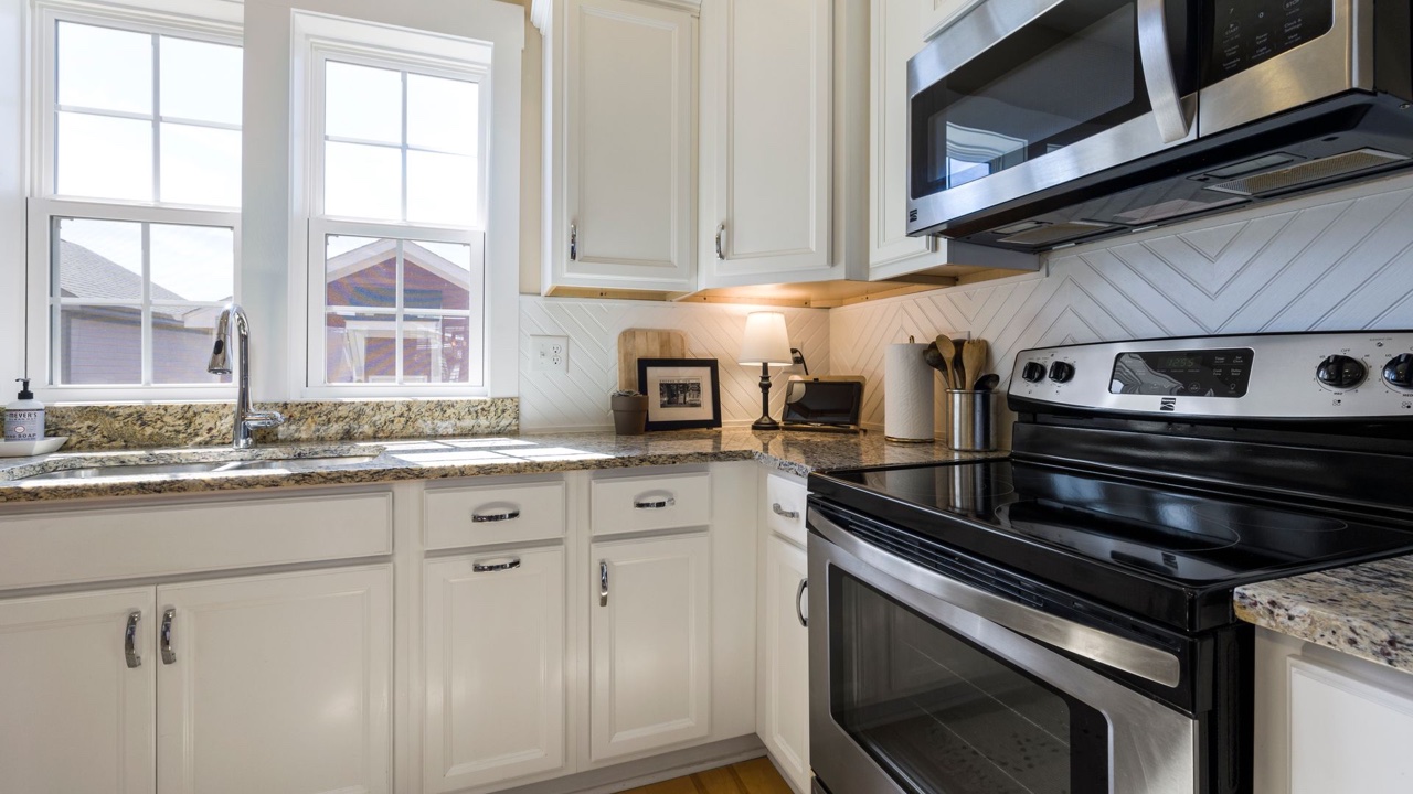 What the Lead Time a Kitchen Cabinetry Manufacturer Quotes Actually Includes — and What It Doesn't